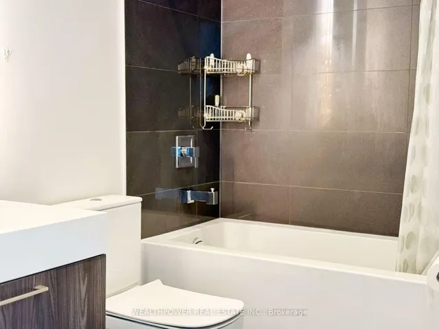 Additional image 10 of 1 Yorkville Ave Unit 3910