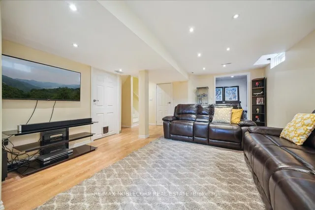 Additional image 24 of 340 Laurentian Ave