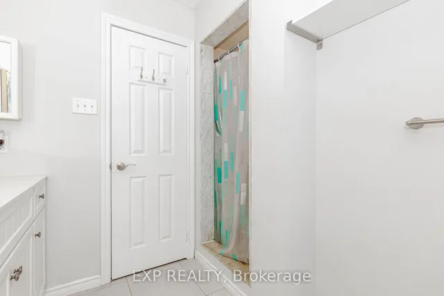 Additional image 31 of 33 Meaghan St