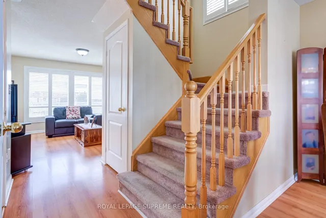 Additional image 16 of 1063 Wallbrook Cres