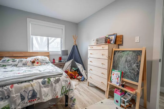 Additional image 17 of 8 Banff Dr