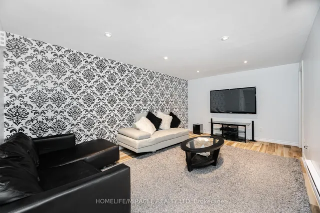 Additional image 30 of 341 Military Tr Unit 70