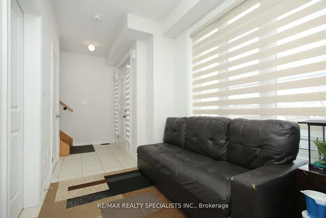 Additional image 20 of 17 Gilford St