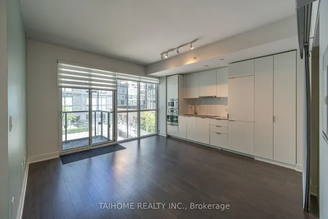 Additional image 4 of 955 Bay St Unit 307