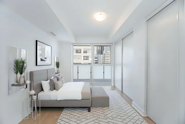 Additional image 4 of 125 Redpath Ave Unit 405