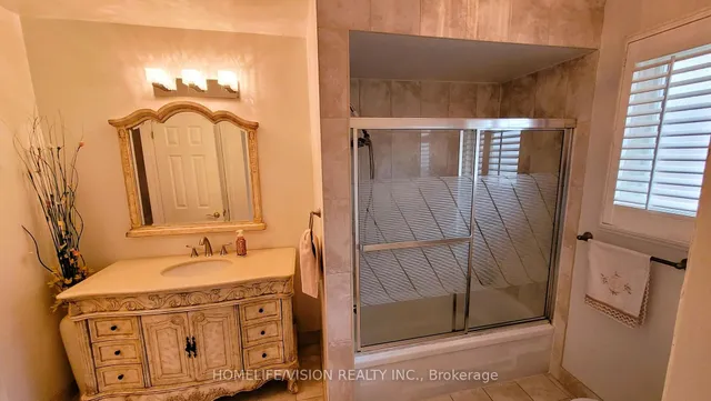 Additional image 8 of 341 Hullmar Dr