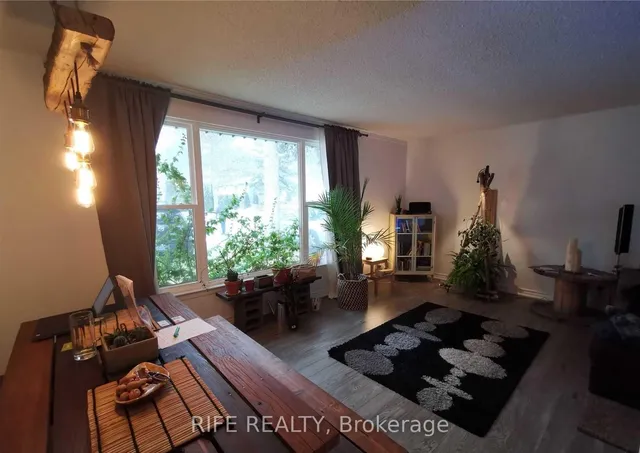 Additional image 2 of 27 Shippigan Cres