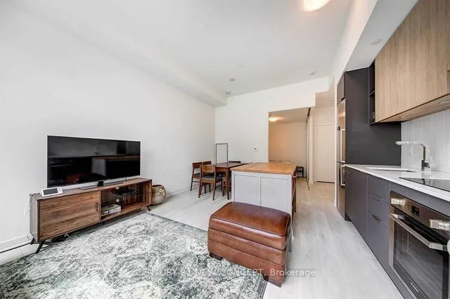 Additional image 33 of 120 Parliament St Unit TH101