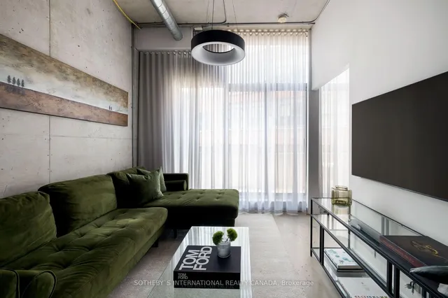 Additional image 4 of 369 Sorauren Ave Unit 402