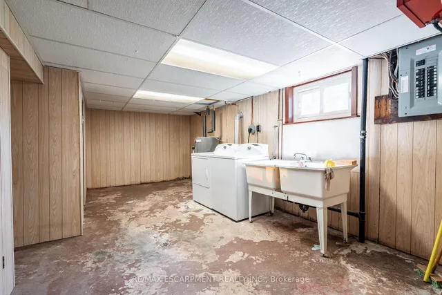 Additional image 31 of 1052 Joan Dr