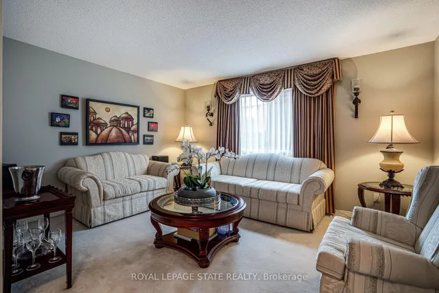 Additional image 9 of 19 Claudette Gate