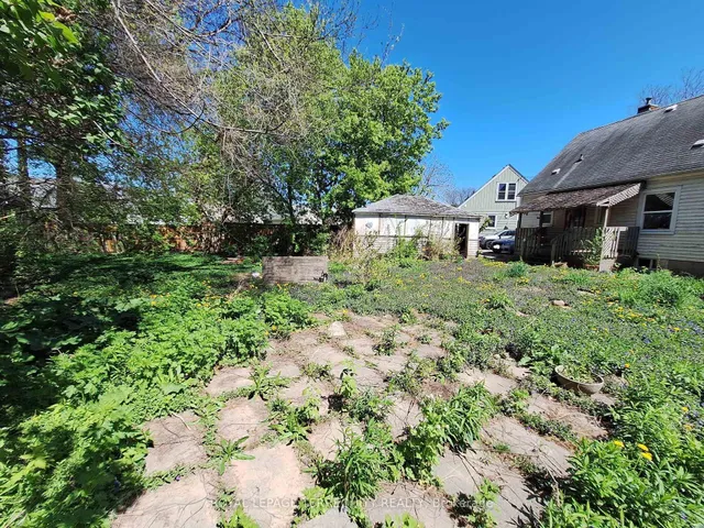 Additional image 3 of 676 Trethewey Dr