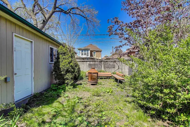 Additional image 35 of 23 Rosslyn Ave