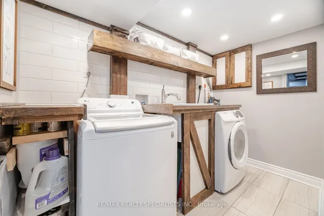 Additional image 25 of 2083 Mount Royal Ave