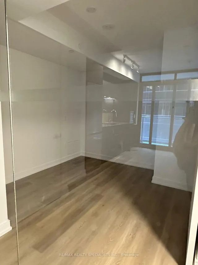 Additional image 13 of 1 Jarvis St Unit 720