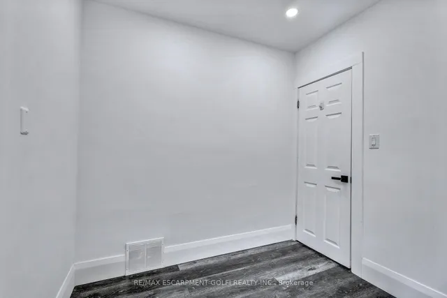 Additional image 16 of 1161 King St