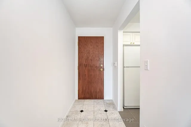 Additional image 7 of 8 Pemberton Ave Unit LPH09