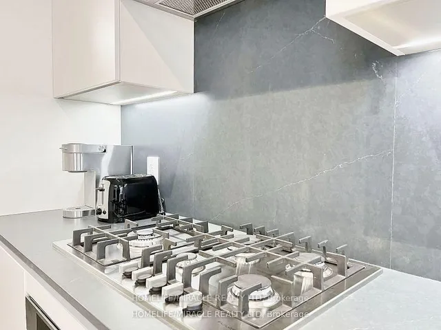 Additional image 10 of 7 Watkinson Ave Unit 105