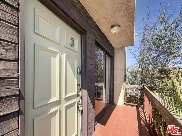 14735 Victory Blvd APT 3, Van Nuys, CA 91411