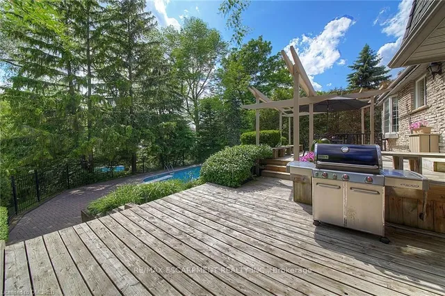 Additional image 49 of 170 Cavendish Crt