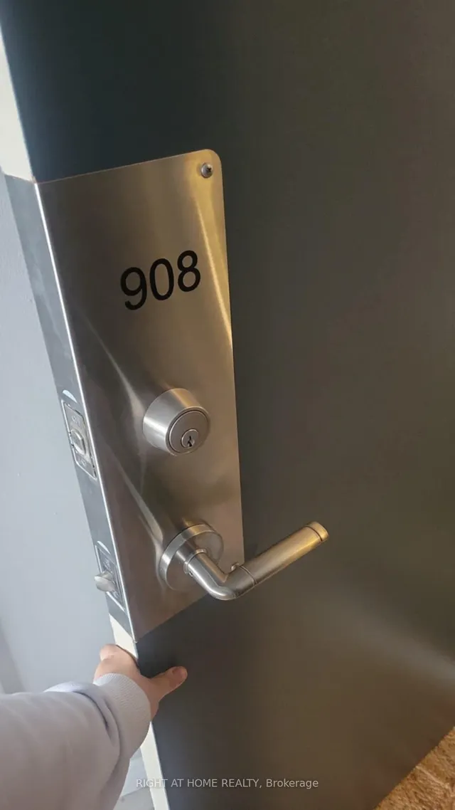 Additional image 6 of 40 Homewood Ave Unit 908