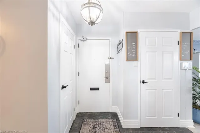 Additional image 8 of 551 The West Mall Rd Unit 1219