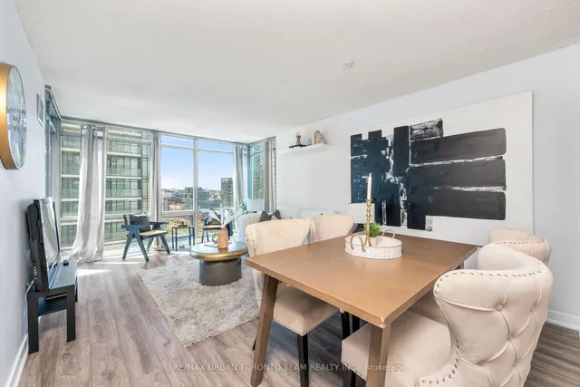 Additional image 6 of 81 Navy Wharf Crt Unit 2909