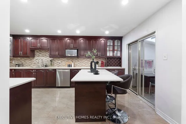 Additional image 12 of 44 Pebblestone Circ