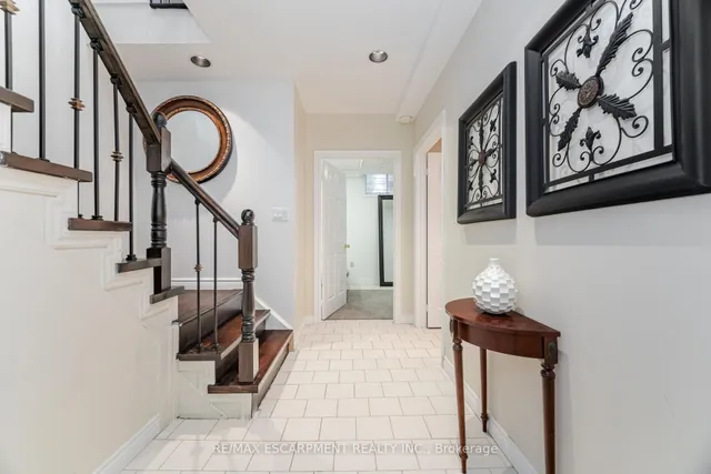 Additional image 39 of 31 Ingrid Crt