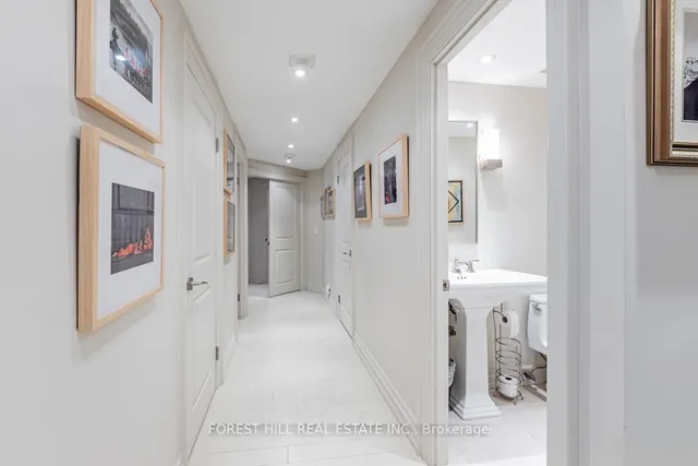 Additional image 22 of 55 Prince Arthur Ave Unit 901