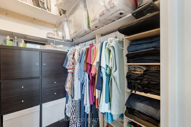 Additional image 34 of 236 Albion Rd Unit 1110