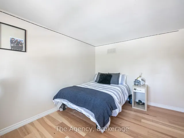 Additional image 22 of 2153 Devon Rd