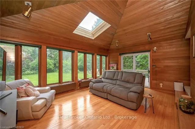 Additional image 14 of 2317 Lakeshore Rd