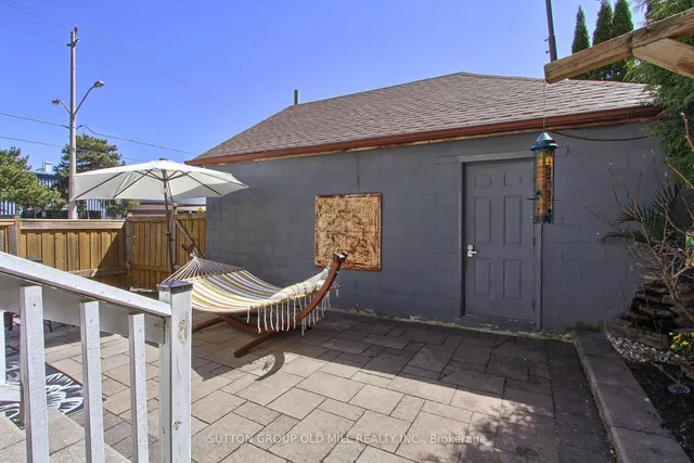 Additional image 34 of 25 Savoy Ave