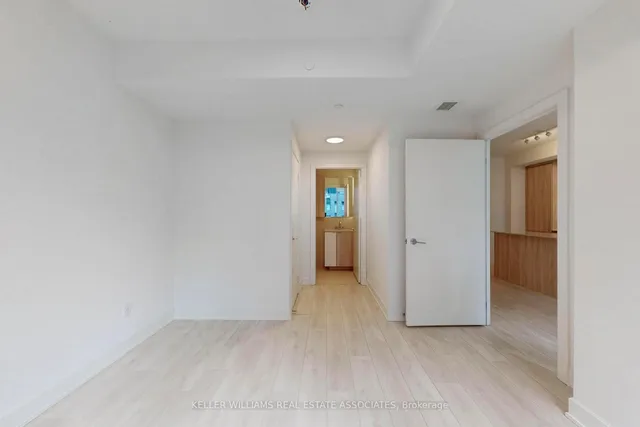 Additional image 24 of 15 Mercer St Unit 412