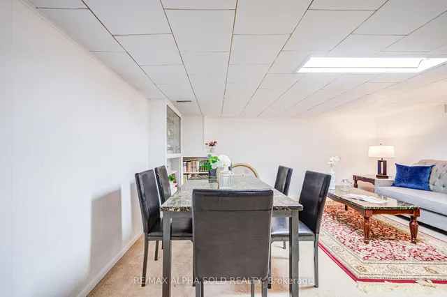 Additional image 33 of 71 Vauxhall Dr