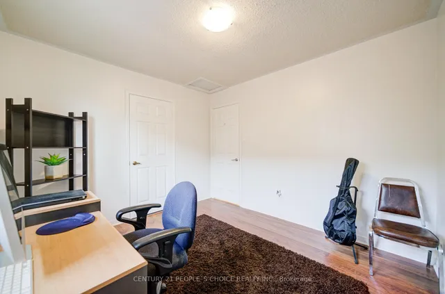 Additional image 34 of 157 Cinrickbar Dr