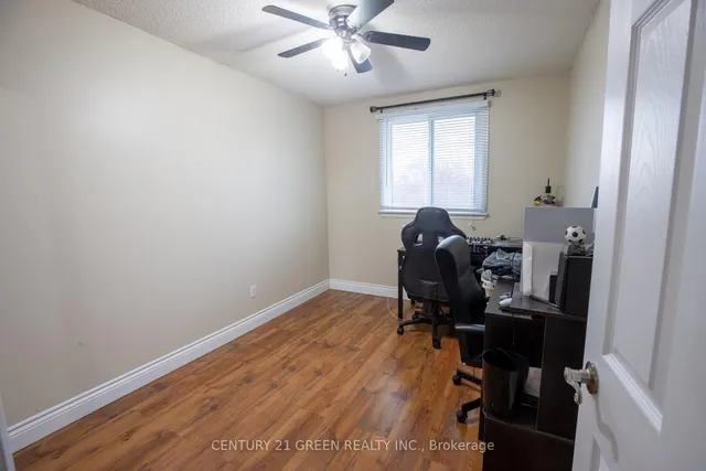 Additional image 18 of 26 Carisbrooke Crt Unit 26