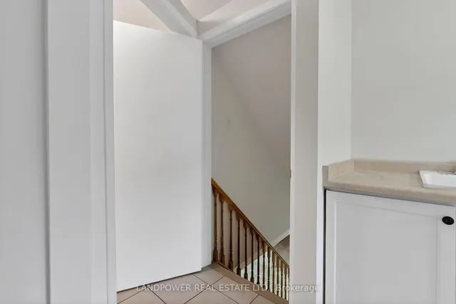 Additional image 35 of 11 Dunsdale Sq