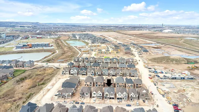 Additional image 43 of 1536 Buttercup Crt