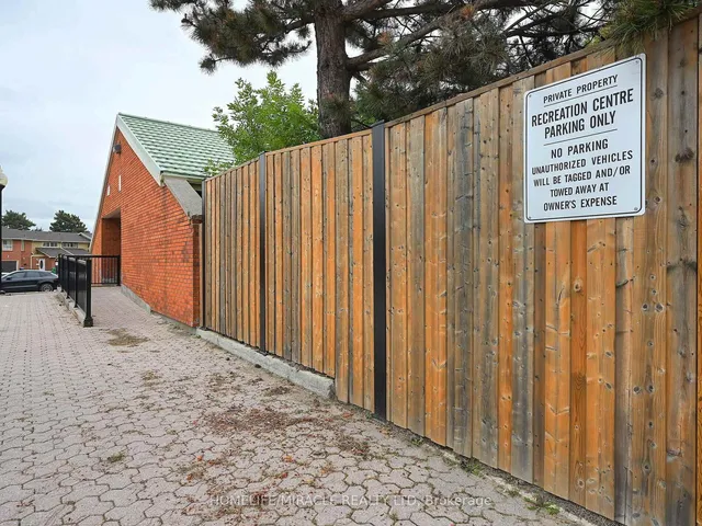 Additional image 39 of 120 Collins Cres Unit 119