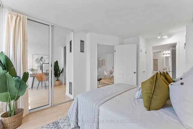 Additional image 22 of 24 Wellesley St Unit 610