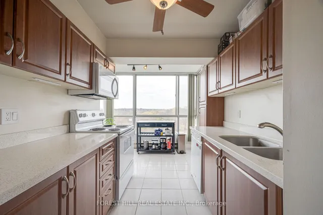 Additional image 9 of 3077 Weston Rd Unit 609