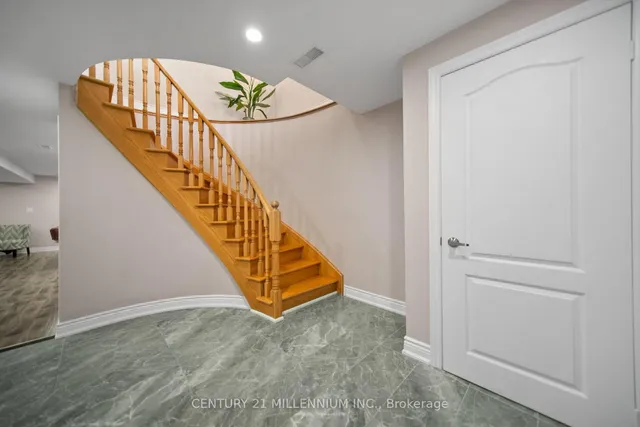 Additional image 31 of 31 Saint Hubert Dr