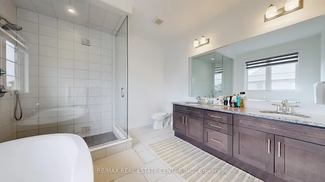 Additional image 29 of 1473 Varelas Passage