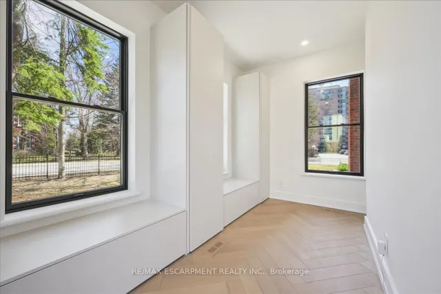 Additional image 15 of 2187 Lakeshore Rd