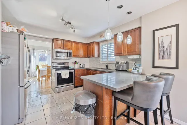 Additional image 12 of 28 Bates Crt