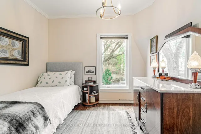 Additional image 27 of 168 Boulton Ave