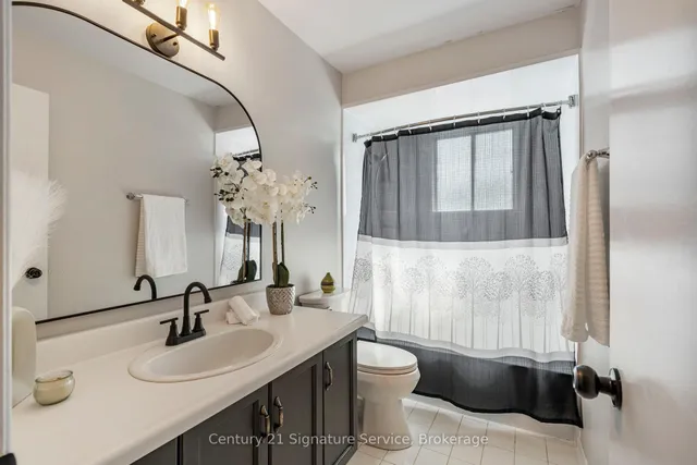 Additional image 19 of 80 Dutch Cres