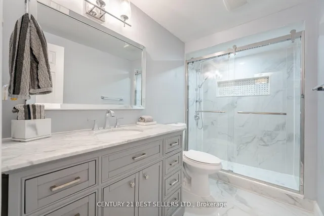 Additional image 37 of 657 Savoy Cres